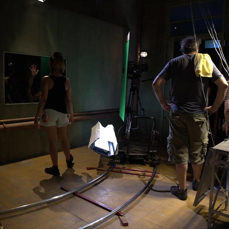 Behind the scenes 2